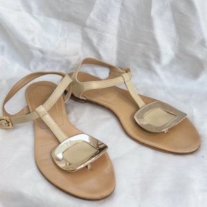 Roger Vivier Thong Flat Sandals